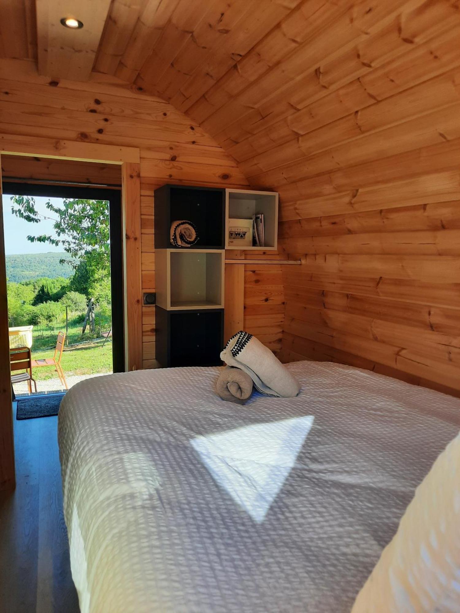 Au Dela Des Vignes Bed & Breakfast Baubigny Bilik gambar
